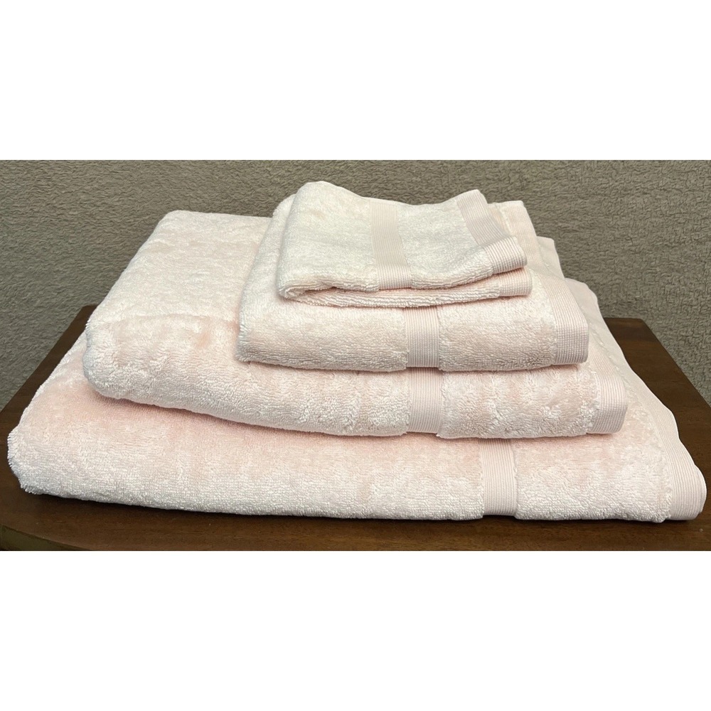 Calvin Klein Light Pink 4-Piece Towel Set Bath Sheet 100% Cotton